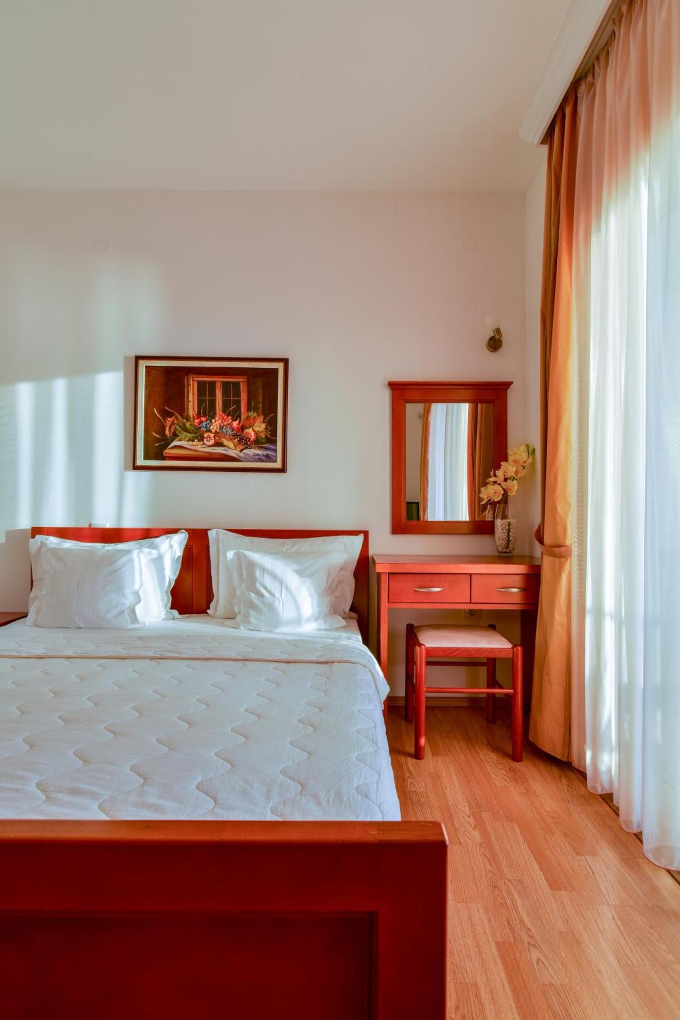 Apartments Leut Sveti Stefan Phòng bức ảnh