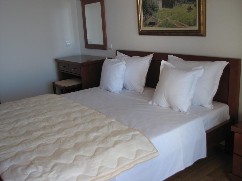 Apartments Leut Sveti Stefan Phòng bức ảnh