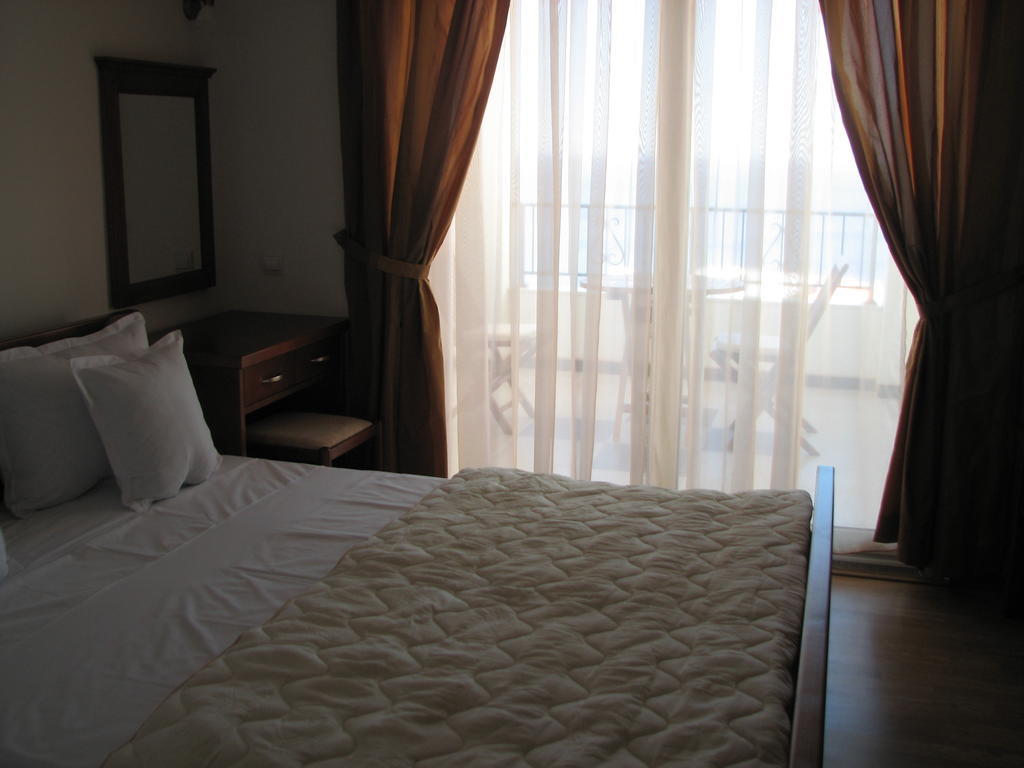Apartments Leut Sveti Stefan Phòng bức ảnh