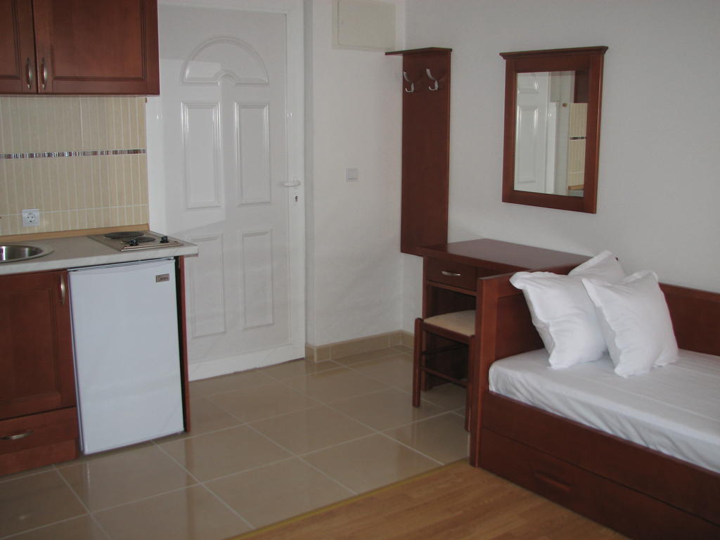 Apartments Leut Sveti Stefan Phòng bức ảnh