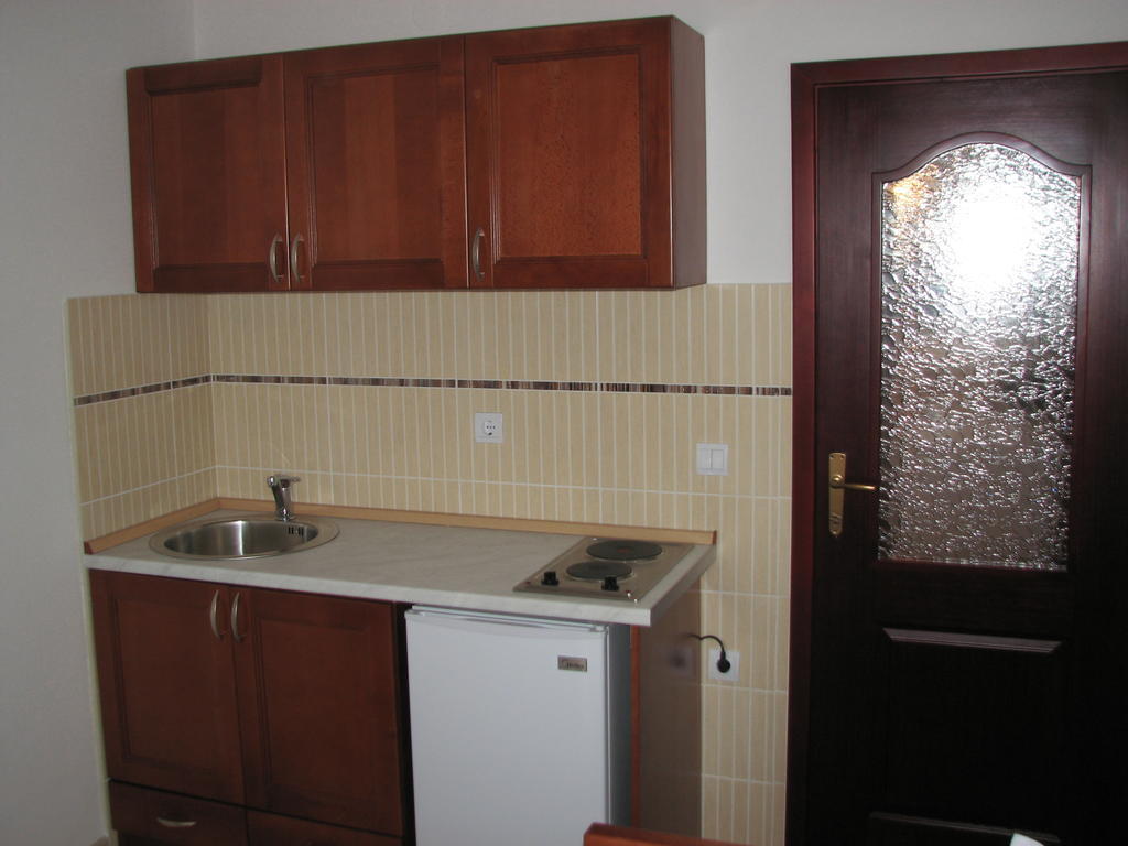 Apartments Leut Sveti Stefan Phòng bức ảnh